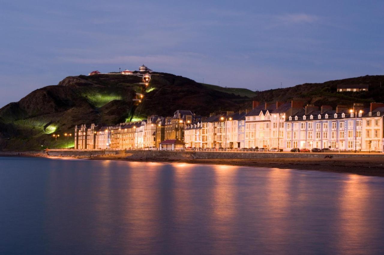 Aparthotel No 46 Marine Terrace Aberystwyth Exteriér fotografie